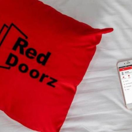 Reddoorz Plus @ Samratulangi Manado Exterior photo