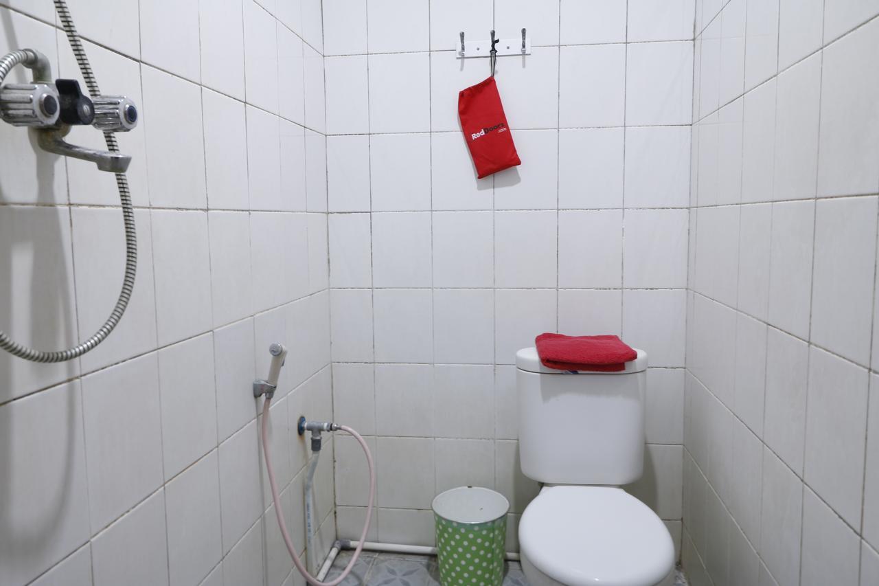 Reddoorz Plus @ Samratulangi Manado Exterior photo
